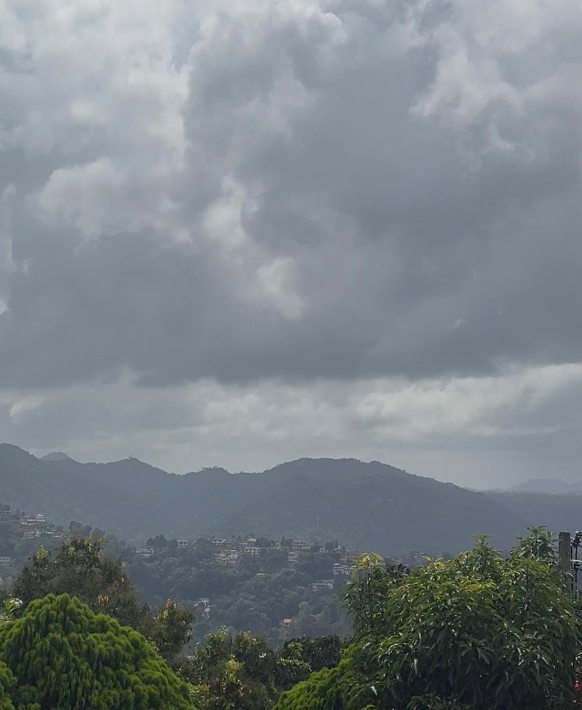 Beautiful Hanthana views of the KNDY